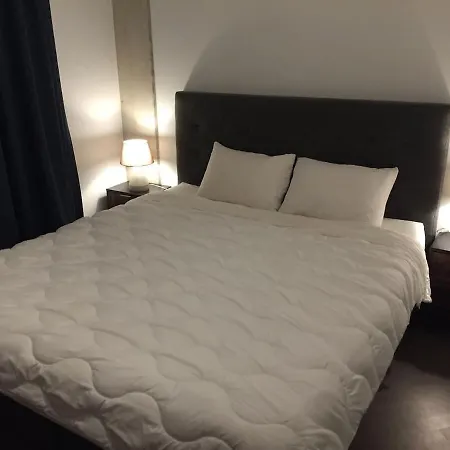 Band New Spacious & Modern Apt In Edge Of Old Town Διαμέρισμα